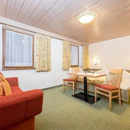 Tuxerstuebl Konukevi