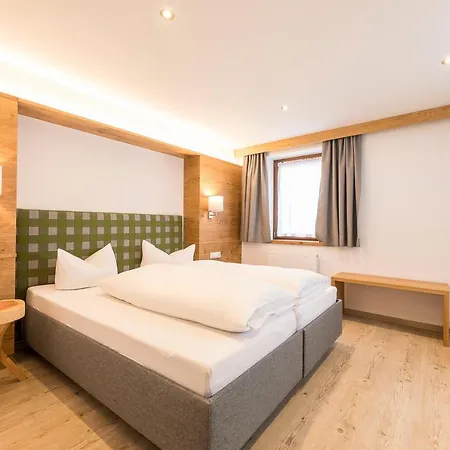 Tuxerstuebl بيت ضيافة