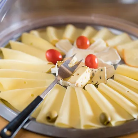 Tuxerstuebl Konukevi 3*