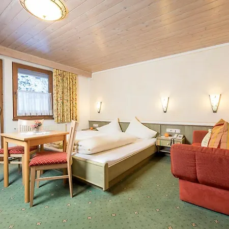 Konukevi Tuxerstuebl