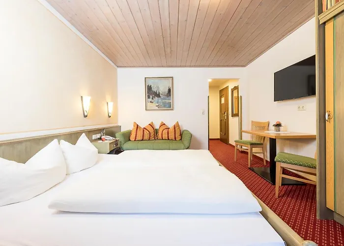 图科瑟司徒布尔旅馆 3*