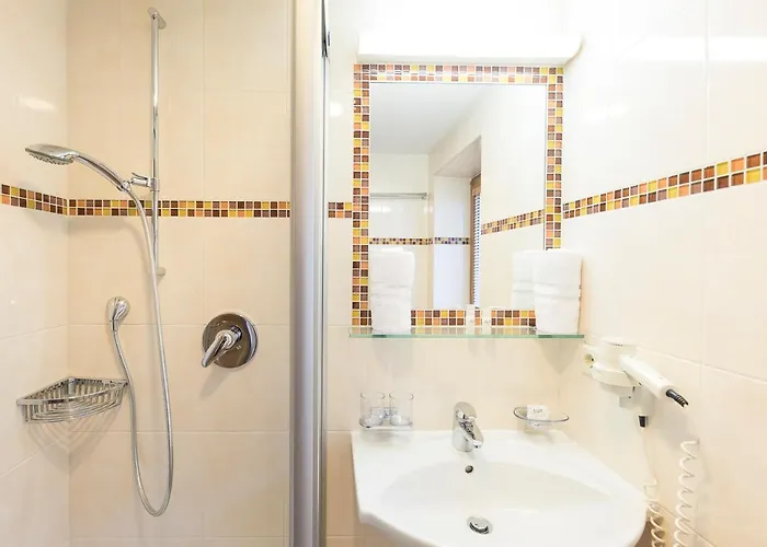 招待所 图科瑟司徒布尔旅馆